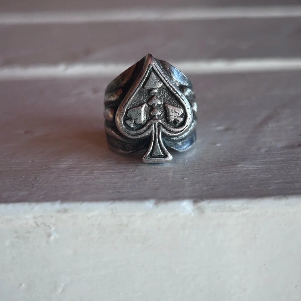 Sterling Silver vintage chunky Spade Ring - Picture 2 of 5